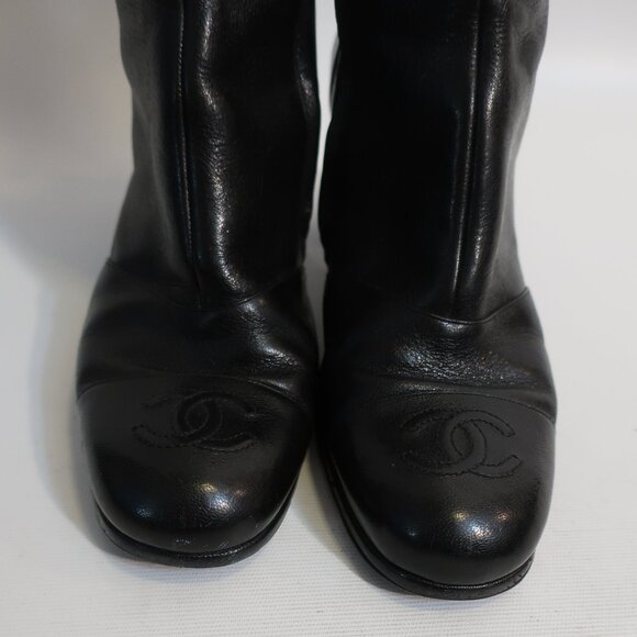 Womens Chanel Black Block Heel Interlocked CC Leather Ankle Booties 40 US/9.5-10 - Picture 4 of 14